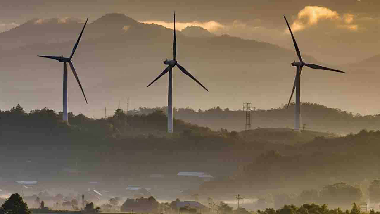 Green Energy Surge