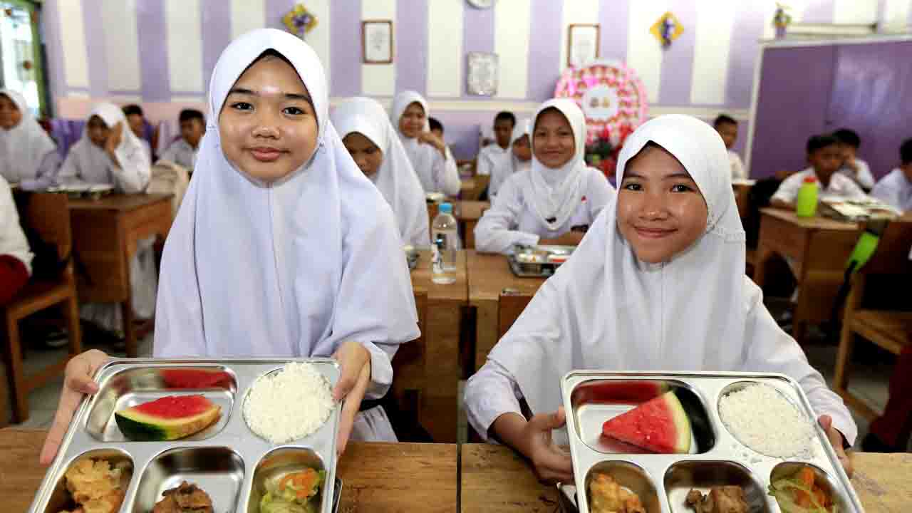 Indonesia Faces Public